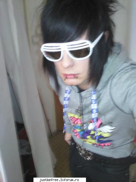 Chami - you'll never see the lonely me at all - Pictures