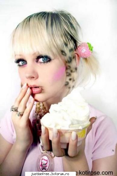 Dakota Rose - Emma - Scene Queens