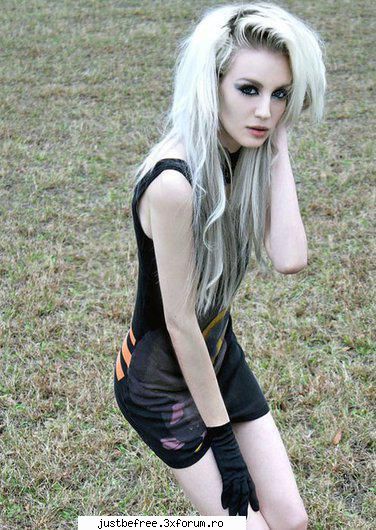 Kiki Kannibal - Emma - Scene Queens