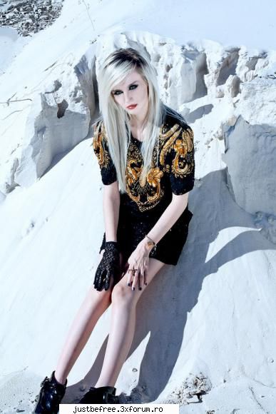 Kiki Kannibal - Emma - Scene Queens