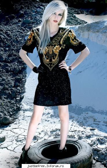 Kiki Kannibal - Emma - Scene Queens
