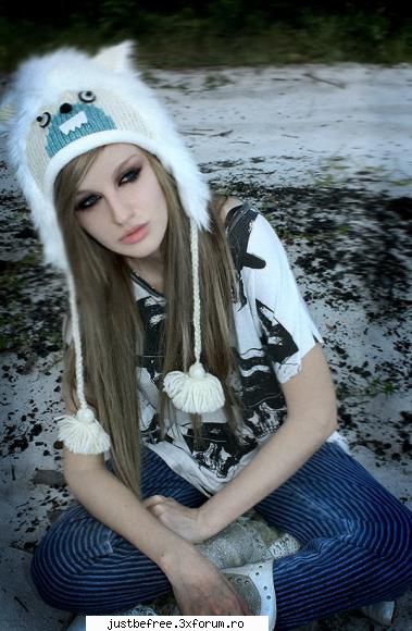 Kiki Kannibal - Emma - Scene Queens