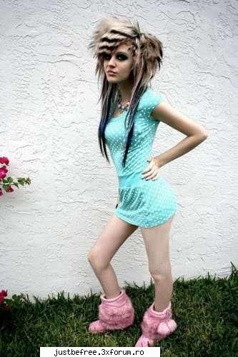 Kiki Kannibal - Emma - Scene Queens