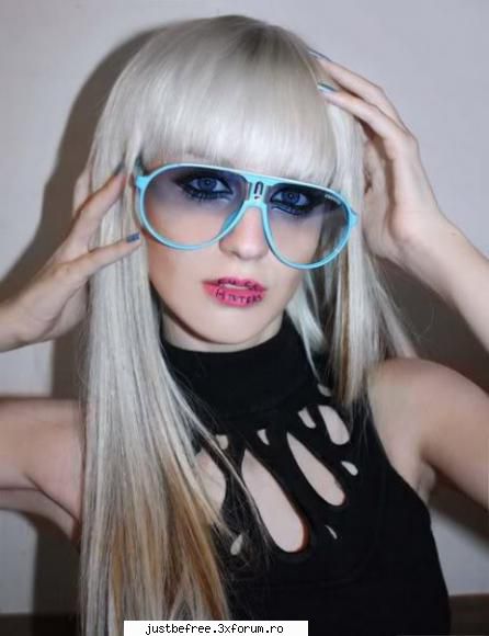 Kiki Kannibal - Emma - Scene Queens