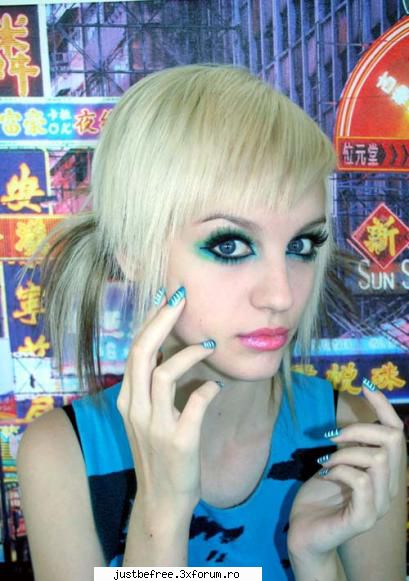 Kiki Kannibal - Emma - Scene Queens