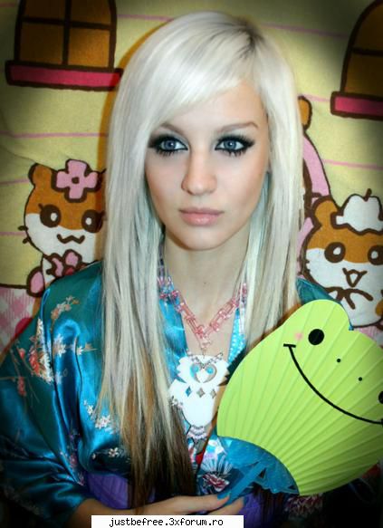 Kiki Kannibal - Emma - Scene Queens