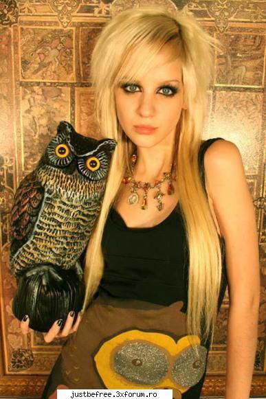 Kiki Kannibal - Emma - Scene Queens