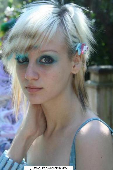 Kiki Kannibal - Emma - Scene Queens