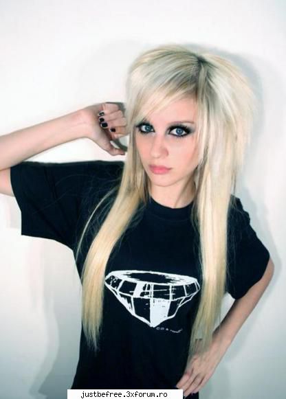 Kiki Kannibal - Emma - Scene Queens
