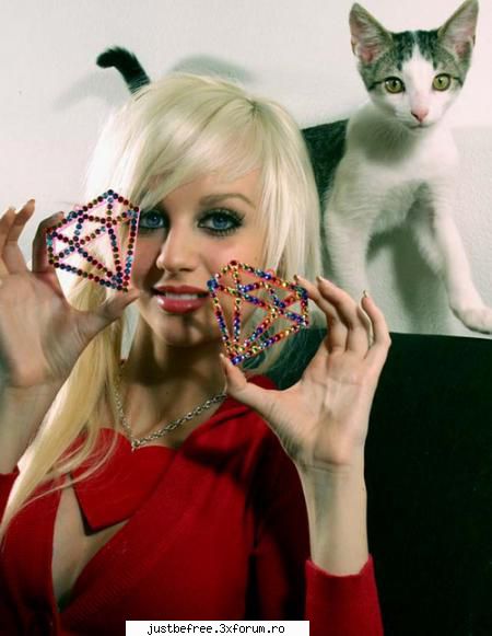 Kiki Kannibal - Emma - Scene Queens